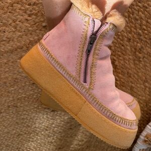 Free People NEW Laidback London Setsu Platform Ankle Boot Pink Suede Boho Chic 🌈